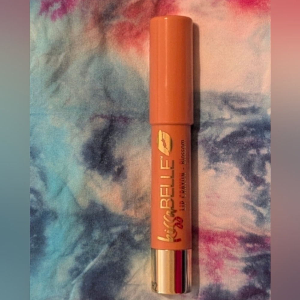 Blossom KissaBelle Lip Crayon  - Belle Beauty by Kim Gravel  New Without Box